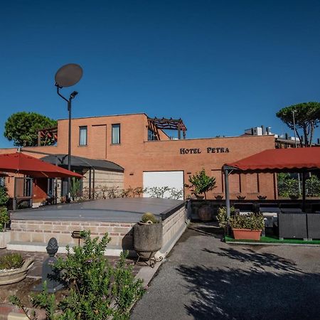 Hotel Petra Roma Exterior foto